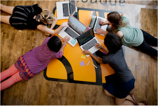Photo Source: http://girlswhocode.com/programs